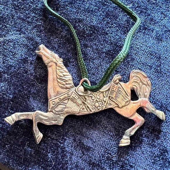 Reed & Barton 1992 Carousel Horse Ornament 5th Edition - Picture 5 of 6